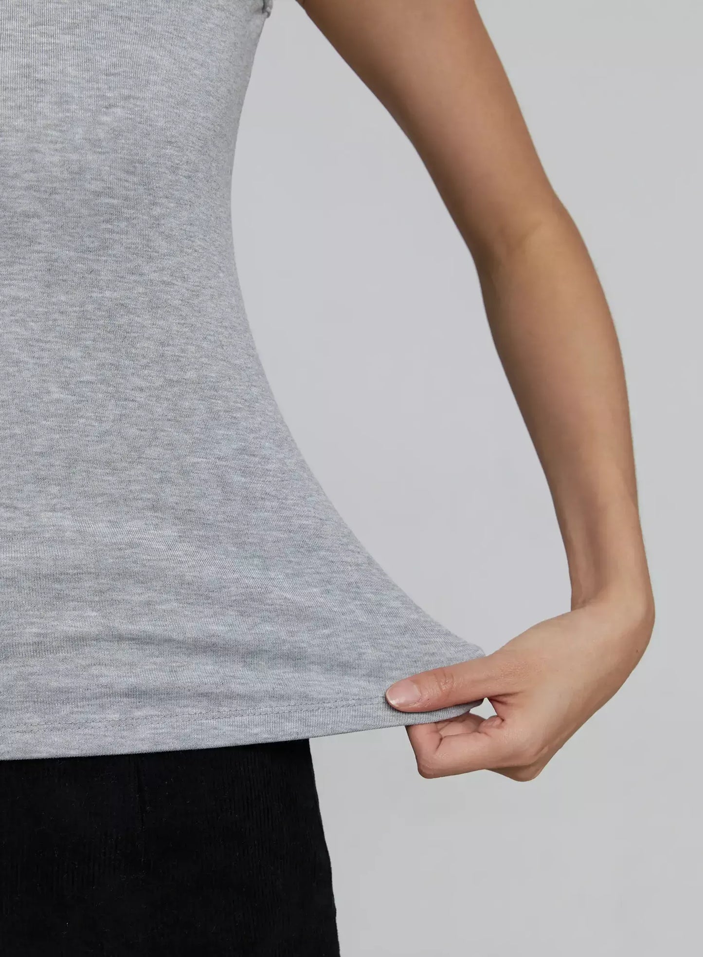 Classic U-Neck Tank Top IM520