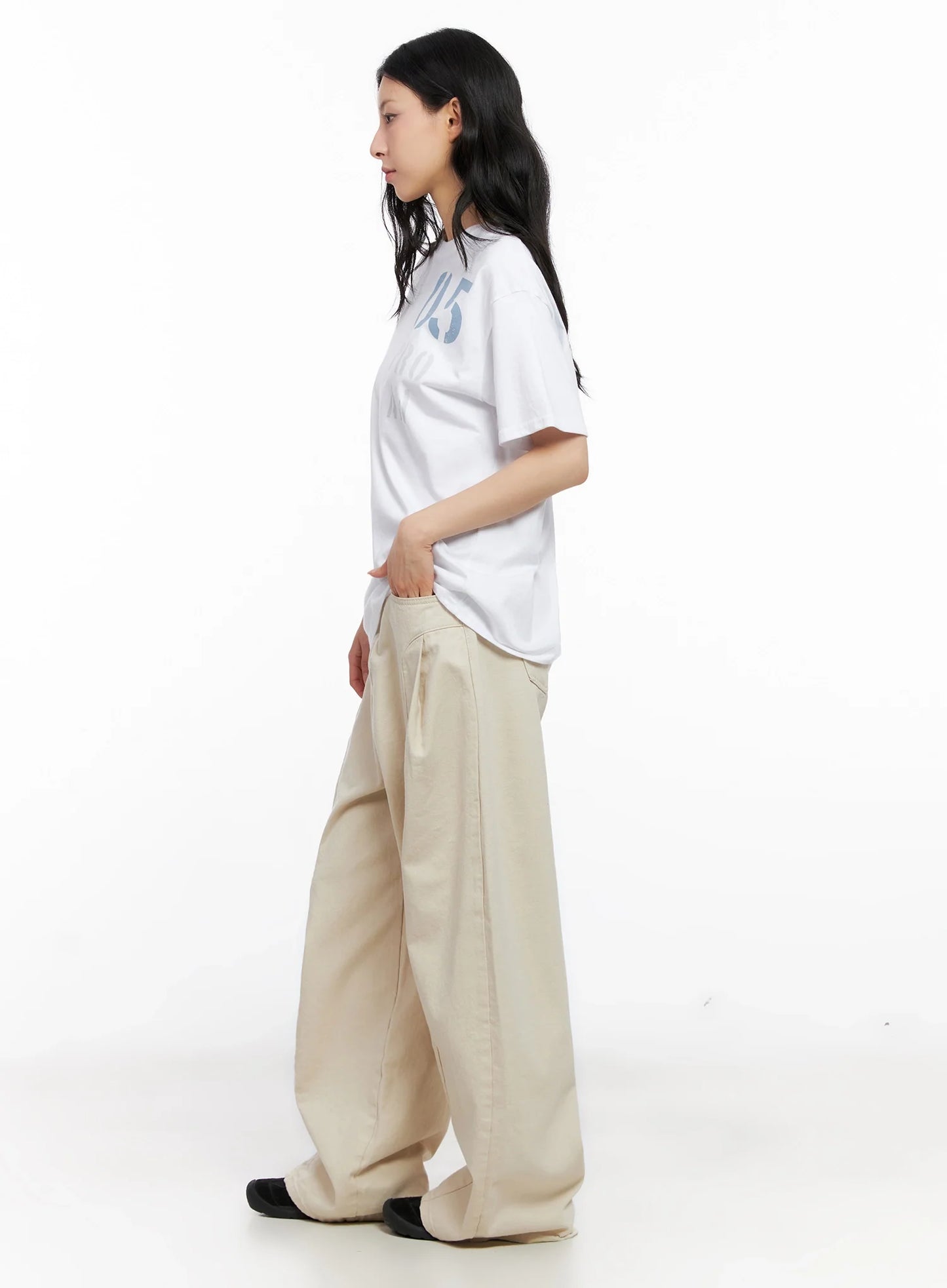05 Graphic Print Short-Sleeve Tee IG508