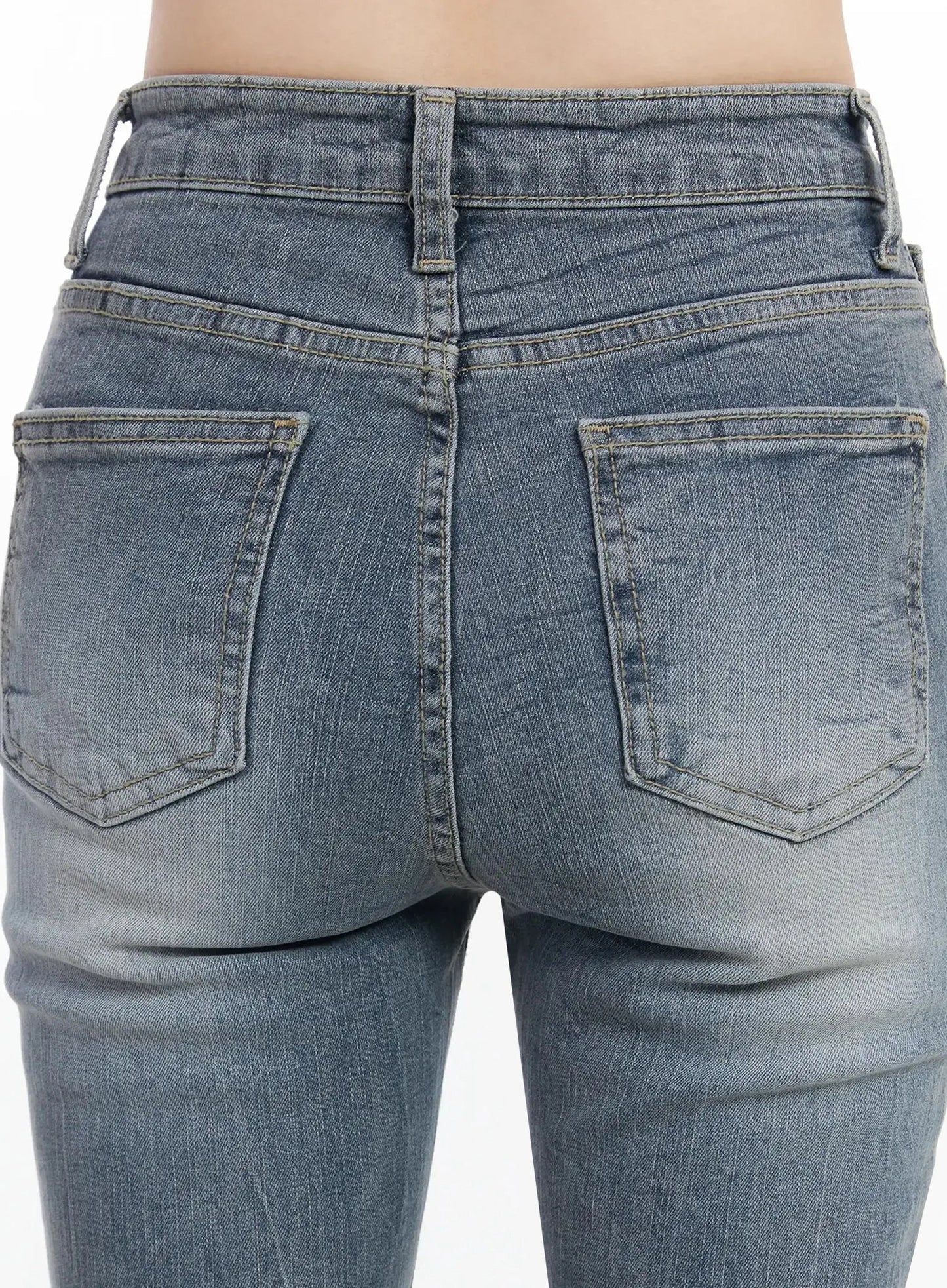 Chlo High-Rise Bootcut Jeans IM523