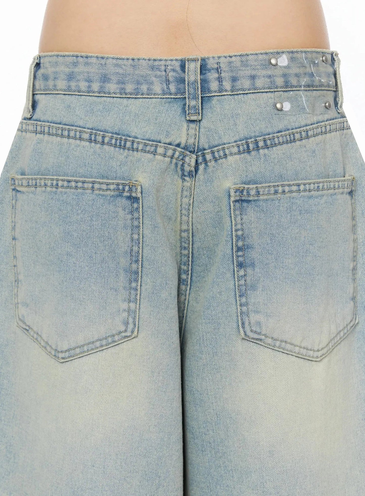 Ali Casual Washed Bermuda Shorts IY525