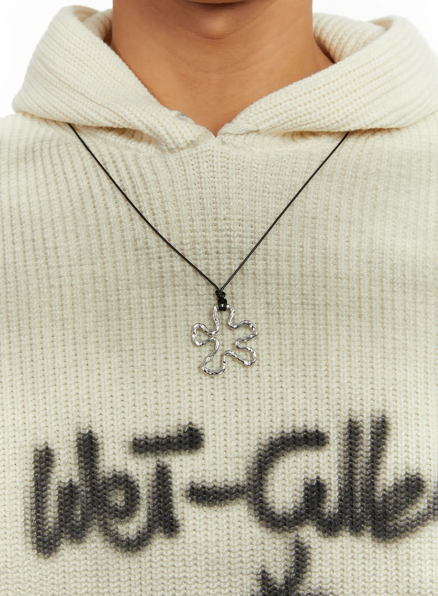 Bold Floral Pendant Necklace ID524
