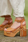 cecily clog
