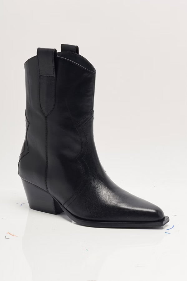 cat nap cowboy boot