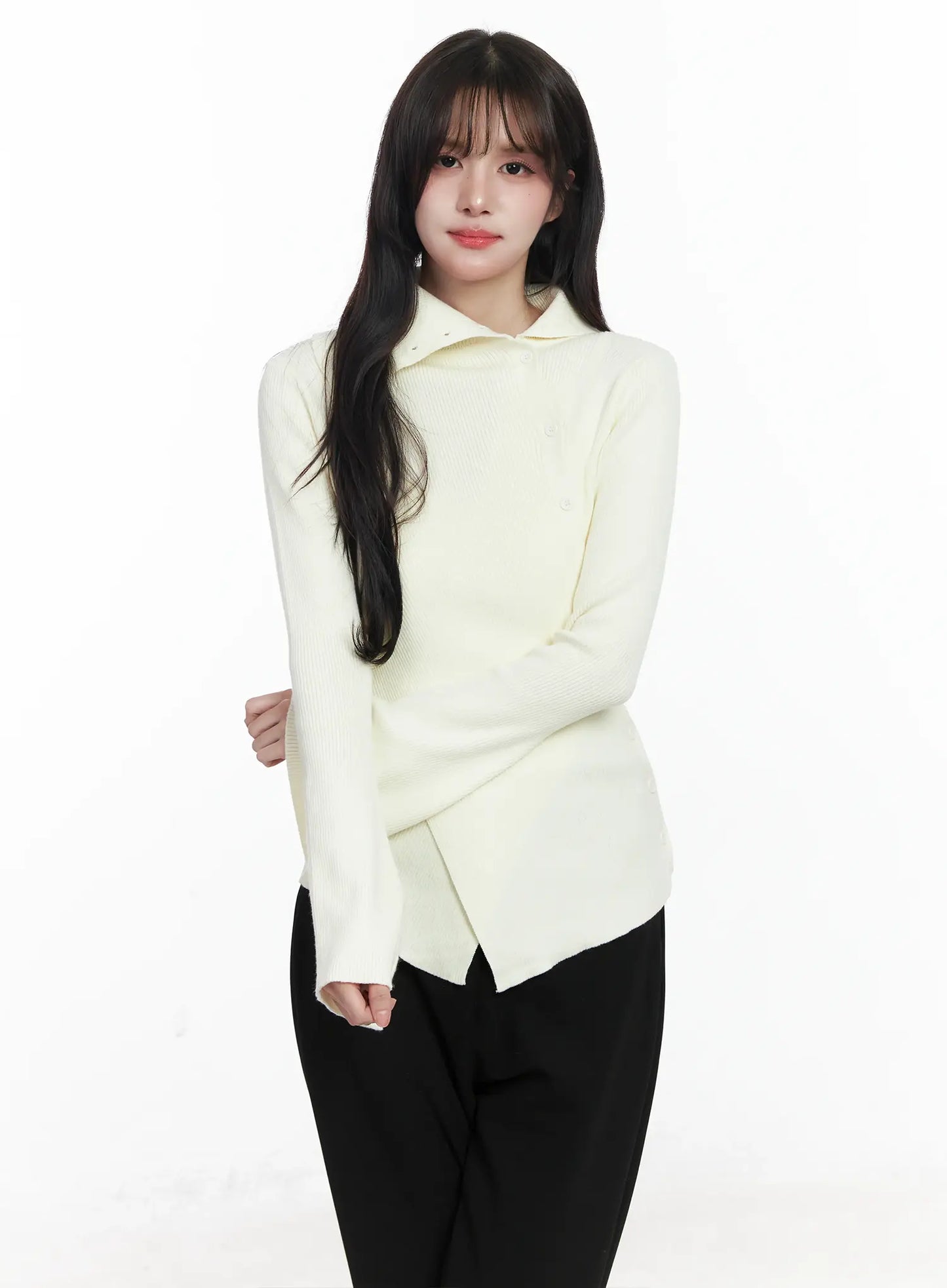Asymmetric Buttoned Knit Top IJ529