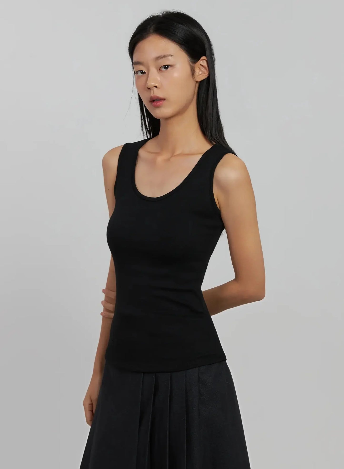 Classic U-Neck Tank Top IM520