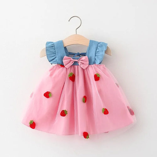 Summer girl dress baby girl small flying sleeves denim top with patchwork strawberry embroidery mesh suspender princess dress
