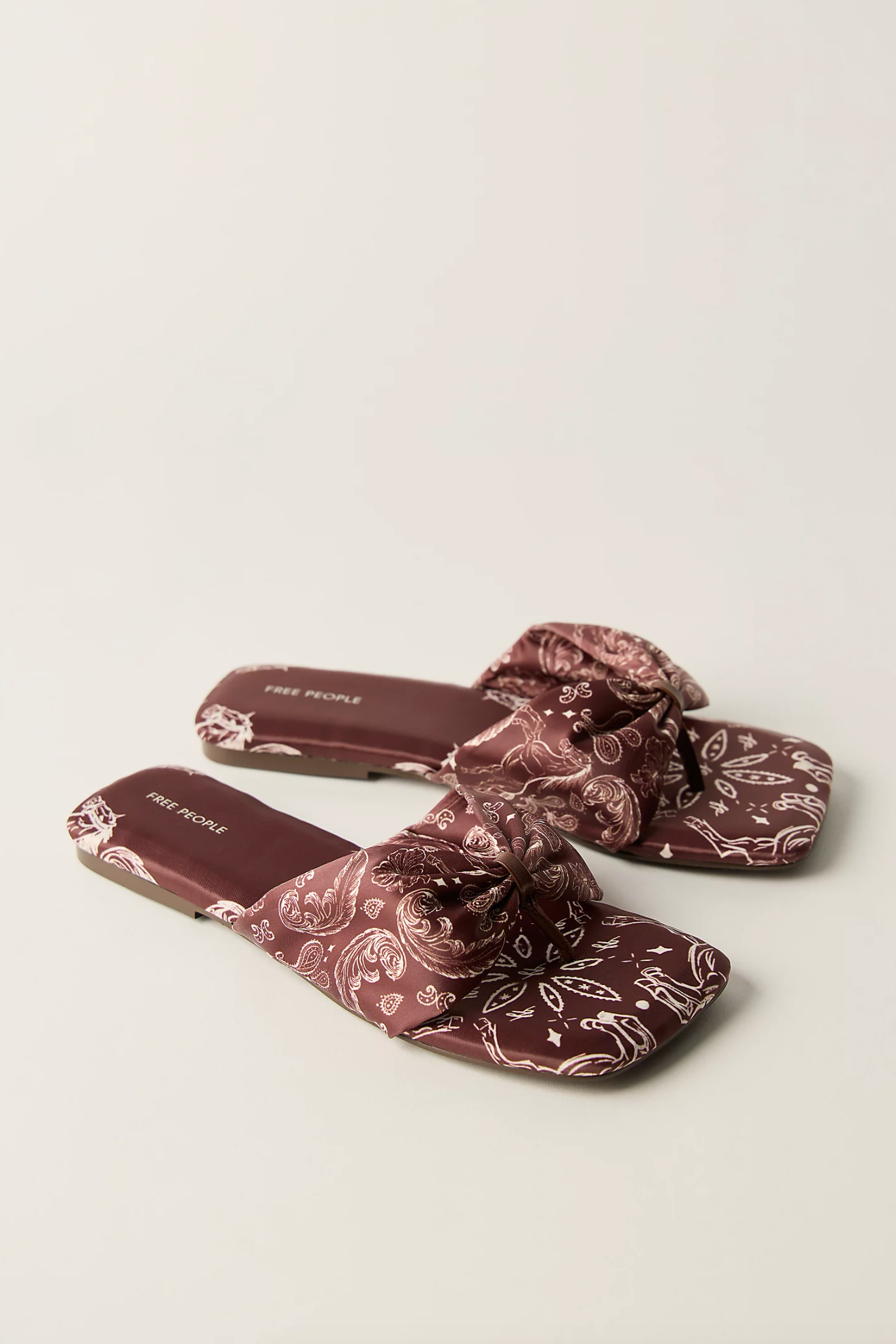tia ruched printed sandal