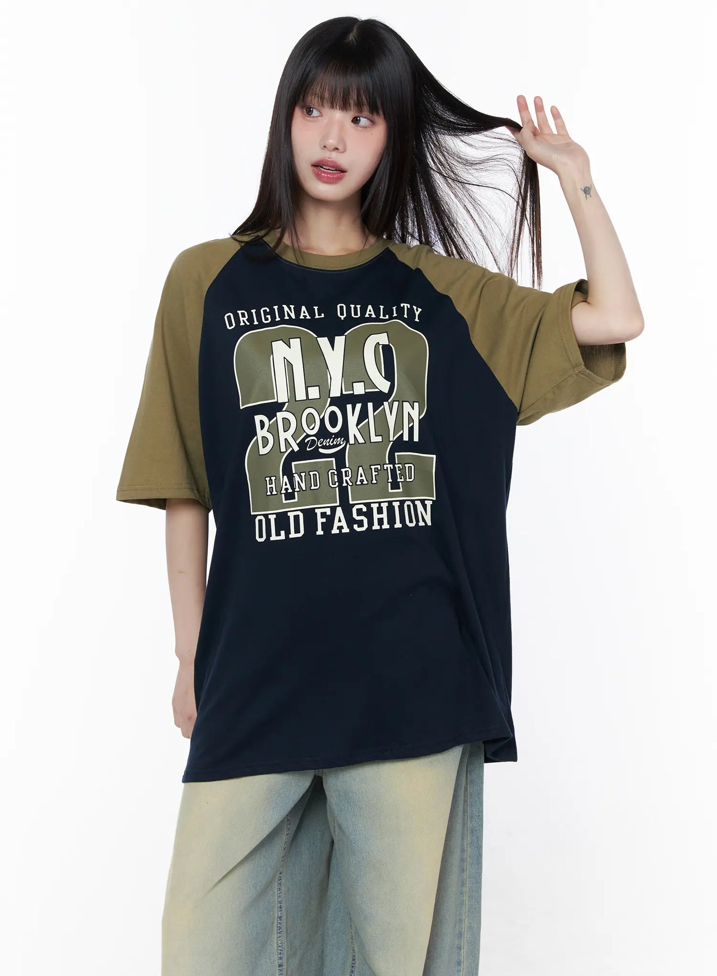 Casual Loose Fit Graphic Tee CU519