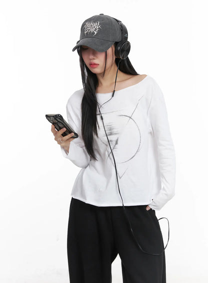 Casual Relaxed Neck Graphic Long Sleeve Tee CD530