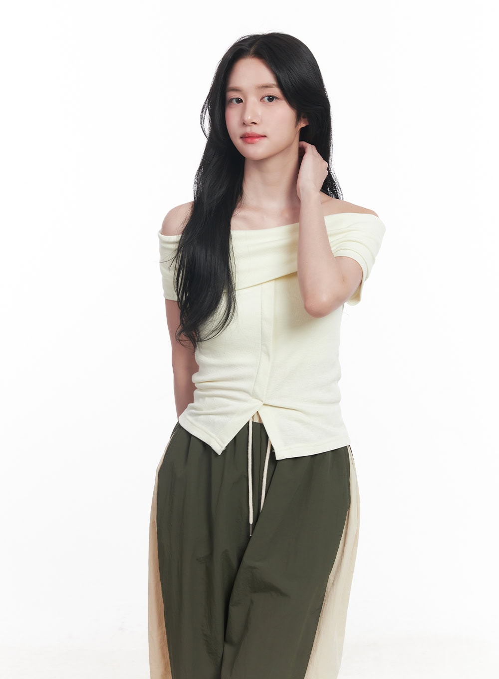 Buttoned Slit Off-Shoulder Crop Top CY526
