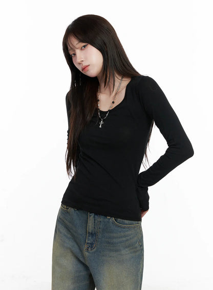 Classic U-Neck Long Sleeve Top CO520