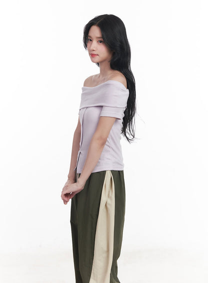 Buttoned Slit Off-Shoulder Crop Top CY526