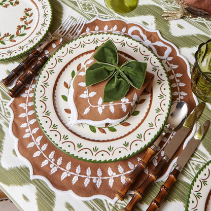 Chocolate Bow Laurel Napkins (Set of 4)