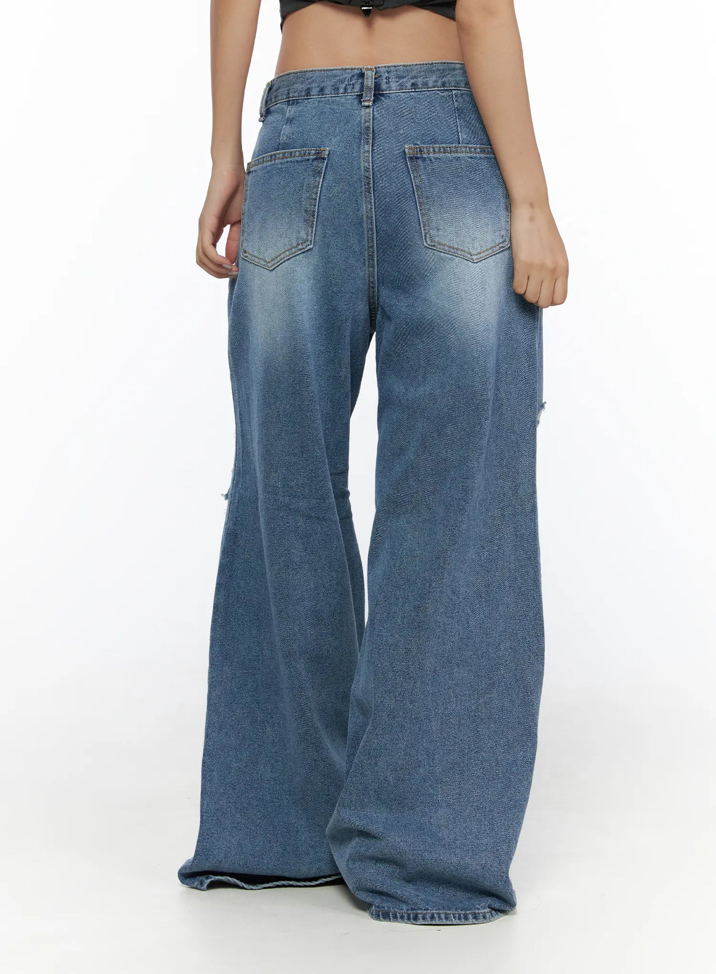 Anyae Mid-Wash Knee Distressed Wide Jeans CL510