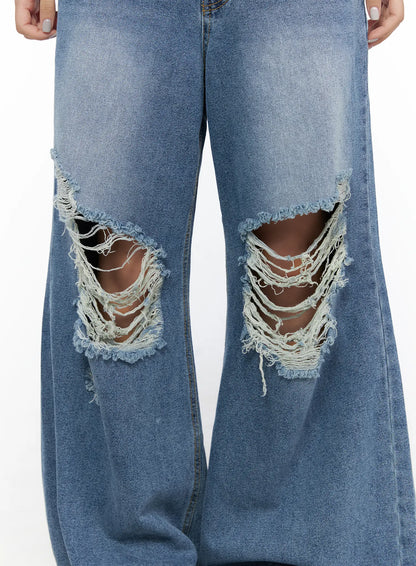 Anyae Mid-Wash Knee Distressed Wide Jeans CL510