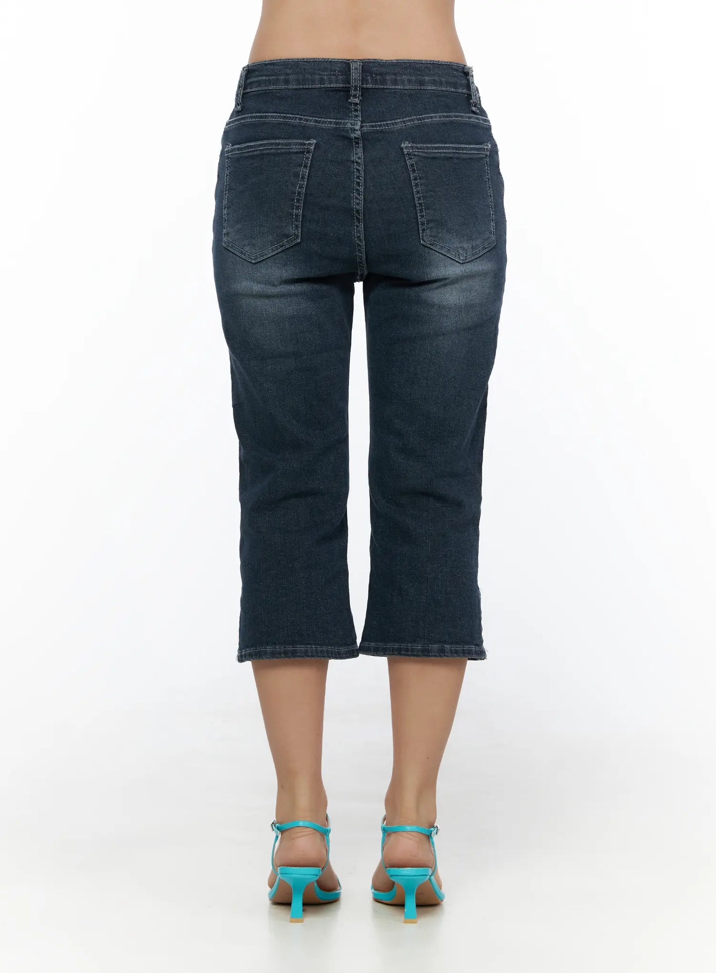 Axel Slit Capri Jeans CL510