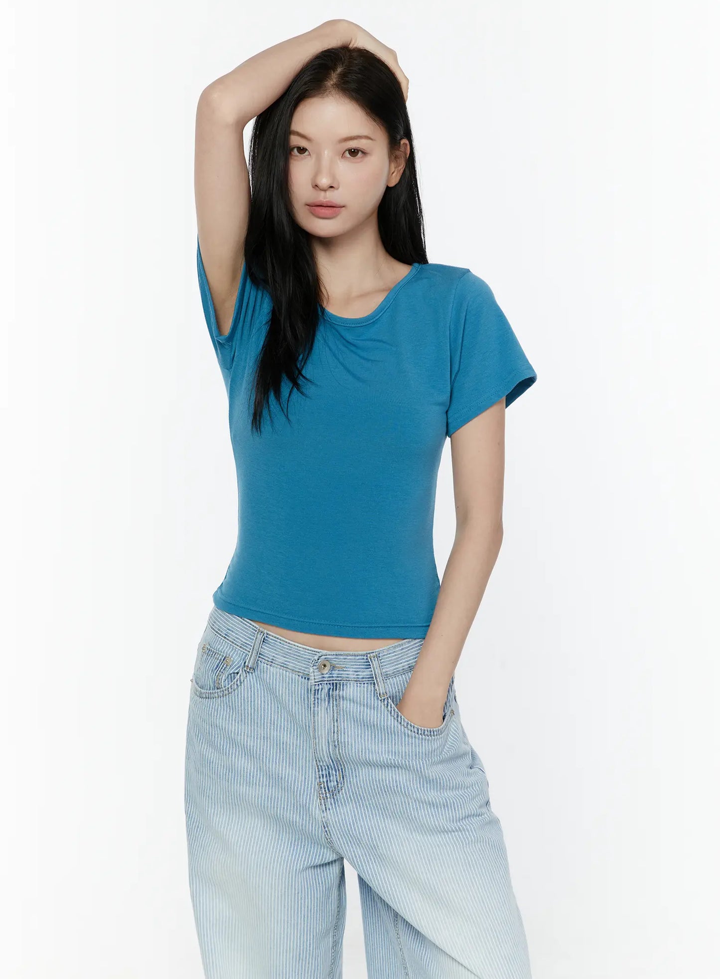 Basic Round Neck Tee IL506