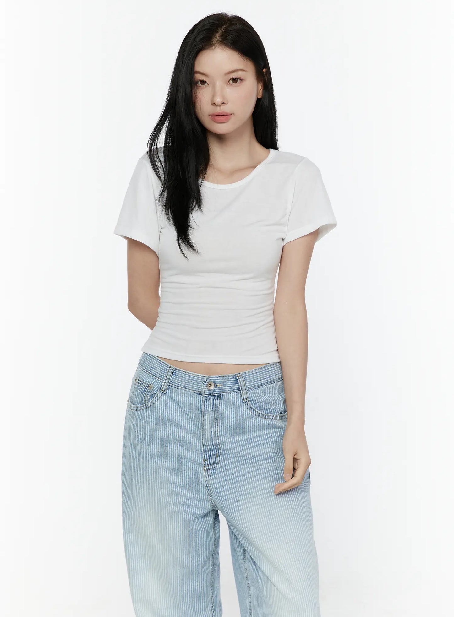 Basic Round Neck Tee IL506