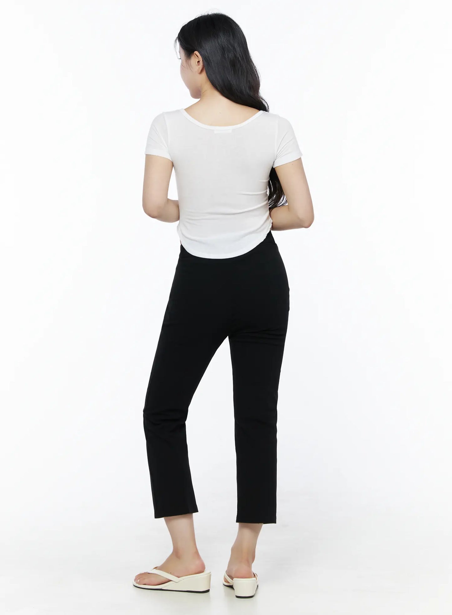 Basic U-Neck Tee IU525
