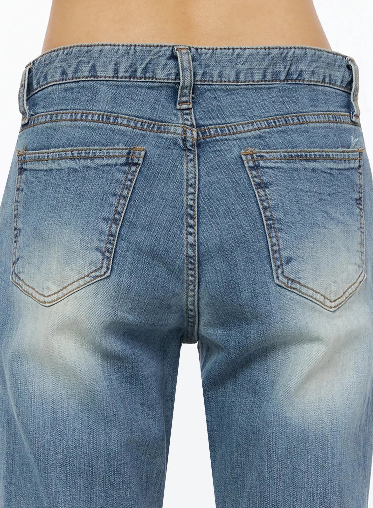 Bay Low Rise Bootcut Jeans IL509