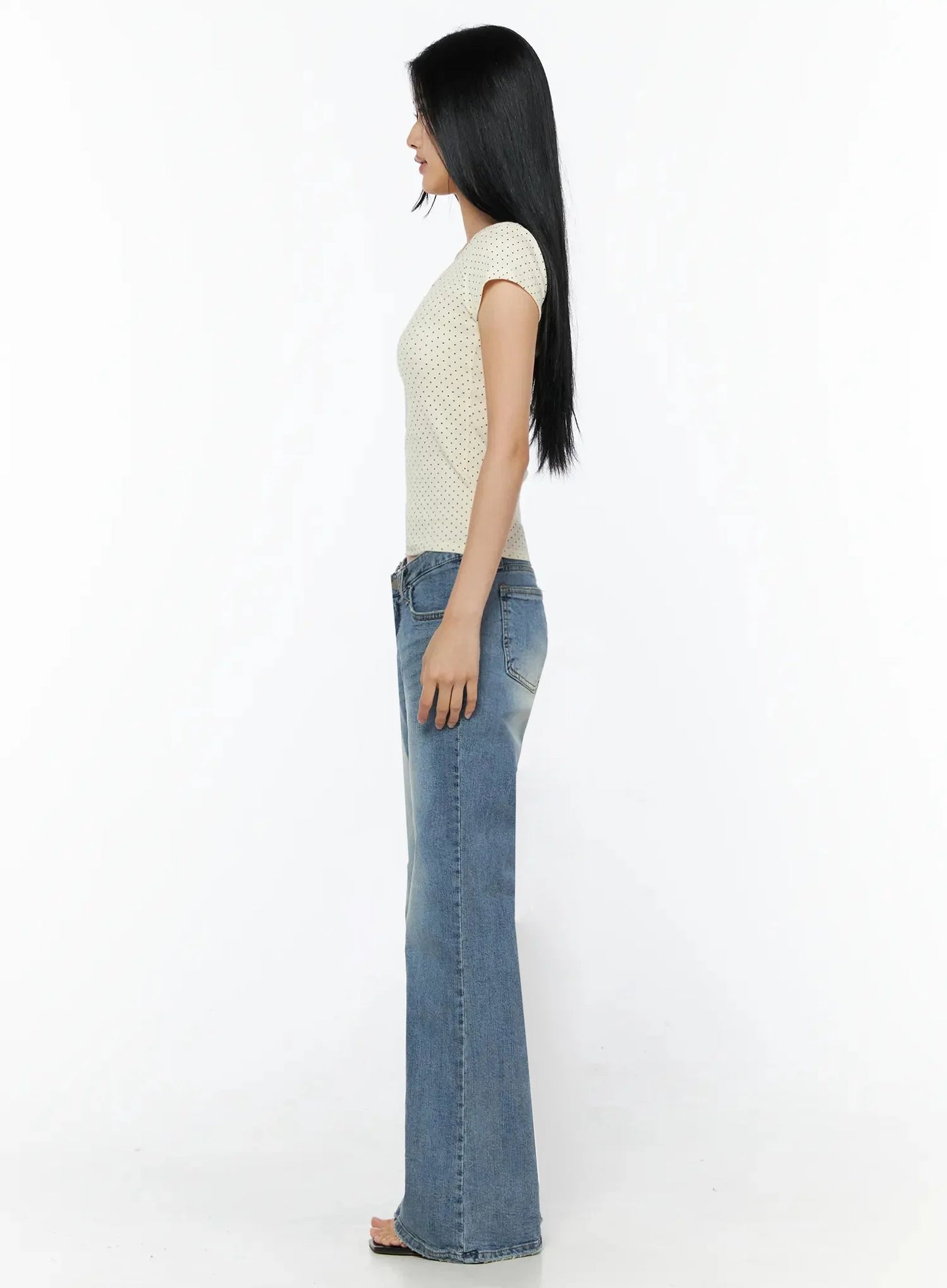Bay Low Rise Bootcut Jeans IL509