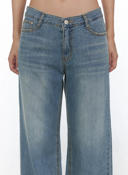 Beau Low-Rise Wide Jeans CL510