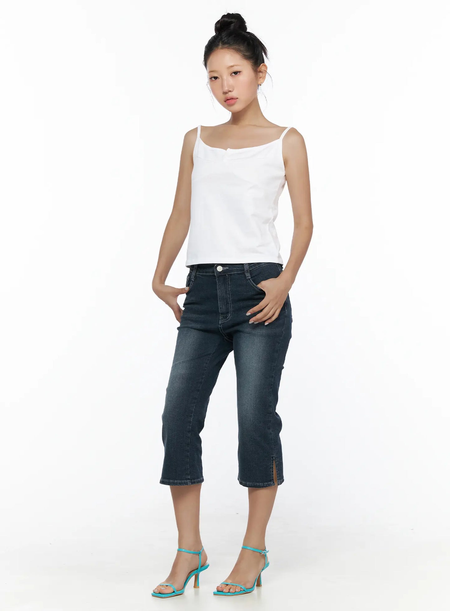 Button Sleeveless Top CL510