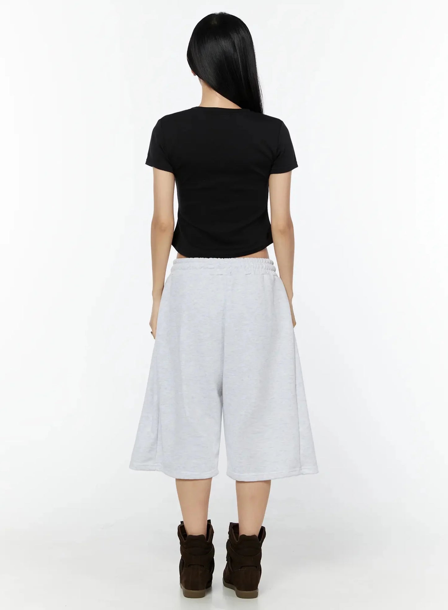 Camo Cross Patch Bermuda Shorts IU524