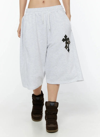 Camo Cross Patch Bermuda Shorts IU524